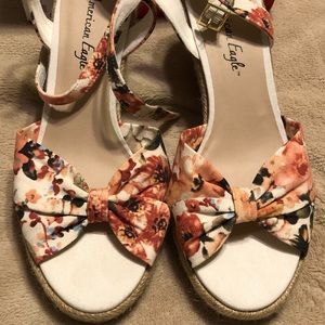 American Eagle Floral Wedges